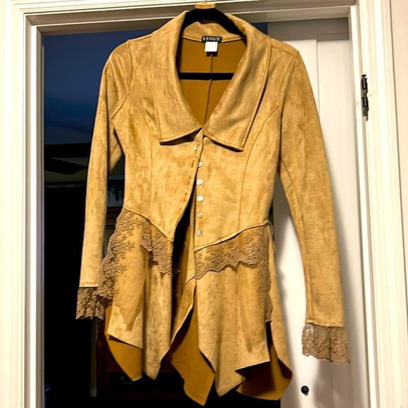Camel Lace Jacket - Picture 1 of 6
